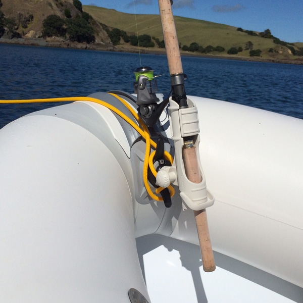 Повече от успешна комбинация на носа на лодката - основа CleatPort RIBMount и Rod Holder държач - 3