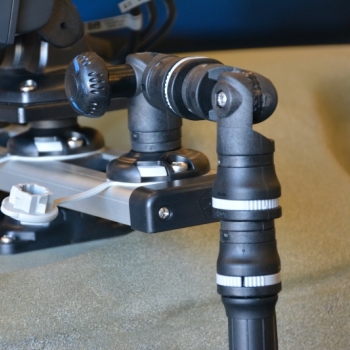 Държач за сонарна сонда Railblaza Kayak & Canoe Sounder & Transducer Mount - монтаж чрез StarPort основа на алуминиев бар