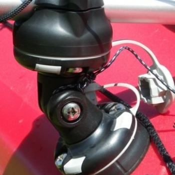 Многофункционална черна скоба Railblaza Clevis/Bimini Support BLK - 02-4032-11-BLK - многофункционалността и компактните размери са хубаво нещо